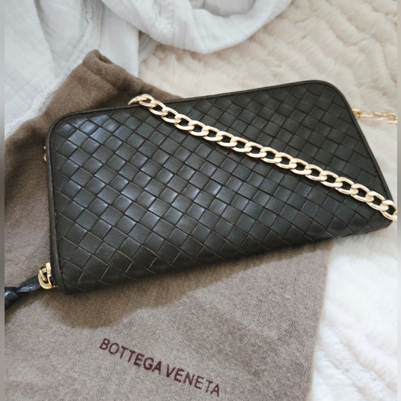 Bottega Veneta Handbags - Authentic BOTTEGA VENETA Intrecciato Weaved Brown Wallet WOC Crossbody Clutch